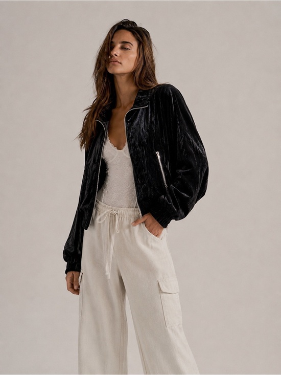 Catherine Malandrino Jackets & Blazers - Catherine Malandrino Black Crushed Velvet Batwing Jacket – Size Medium